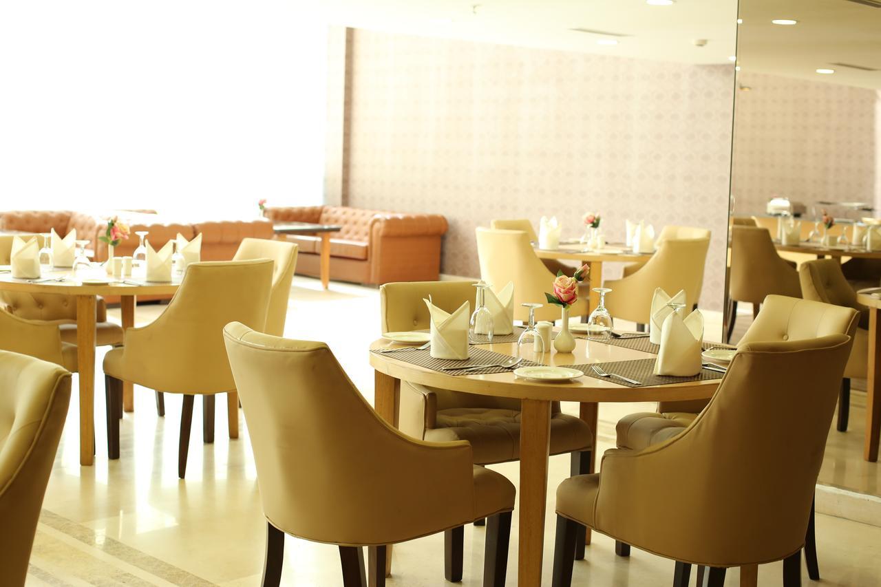 Udman Hotels And Resorts By Ferns N Petals New Delhi Bagian luar foto