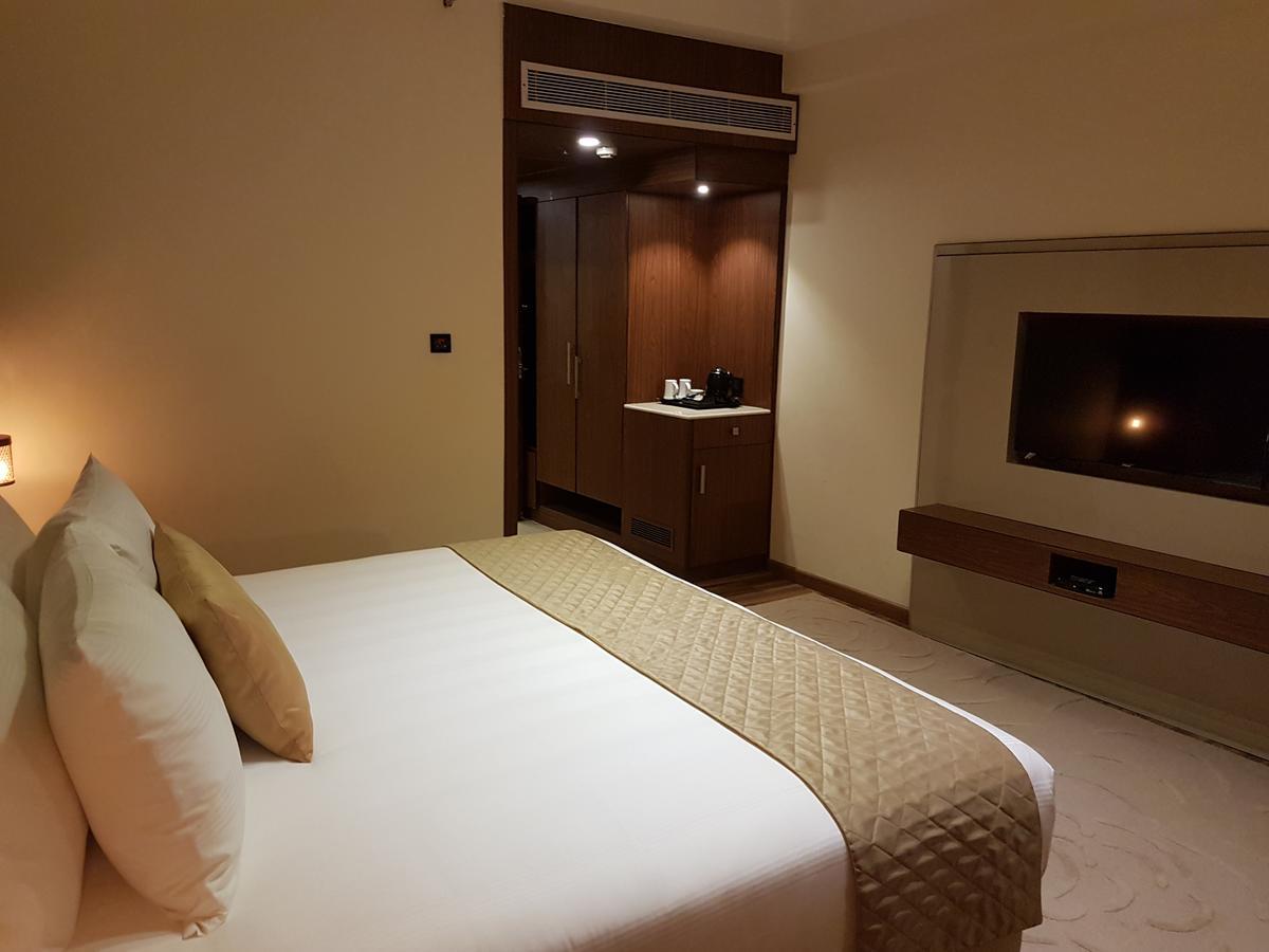 Udman Hotels And Resorts By Ferns N Petals New Delhi Bagian luar foto